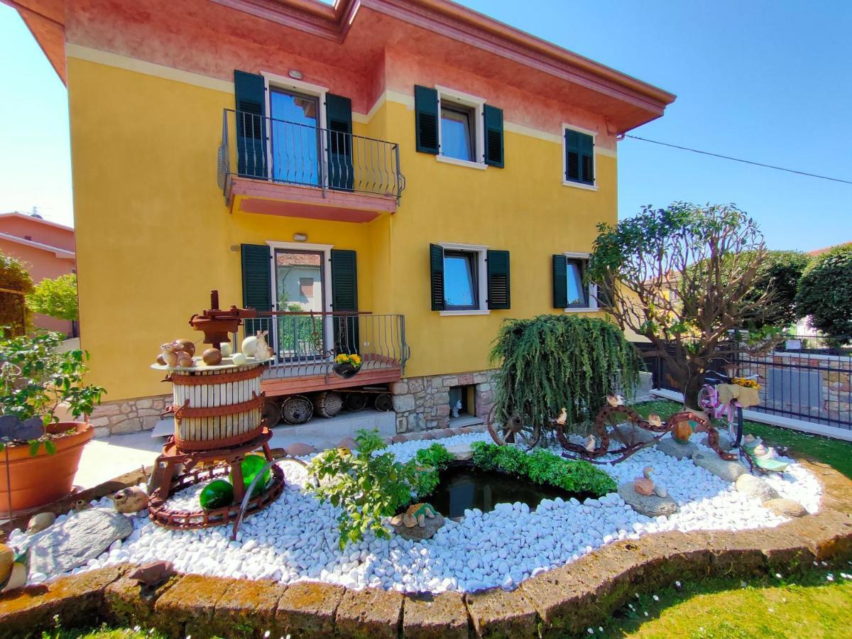Garda Dreams Apartment Torri Del Benaco Exterior foto