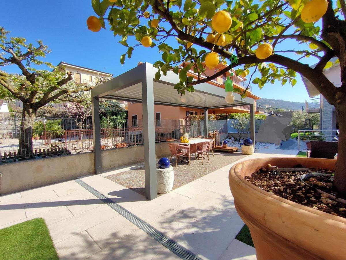 Garda Dreams Apartment Torri Del Benaco Exterior foto