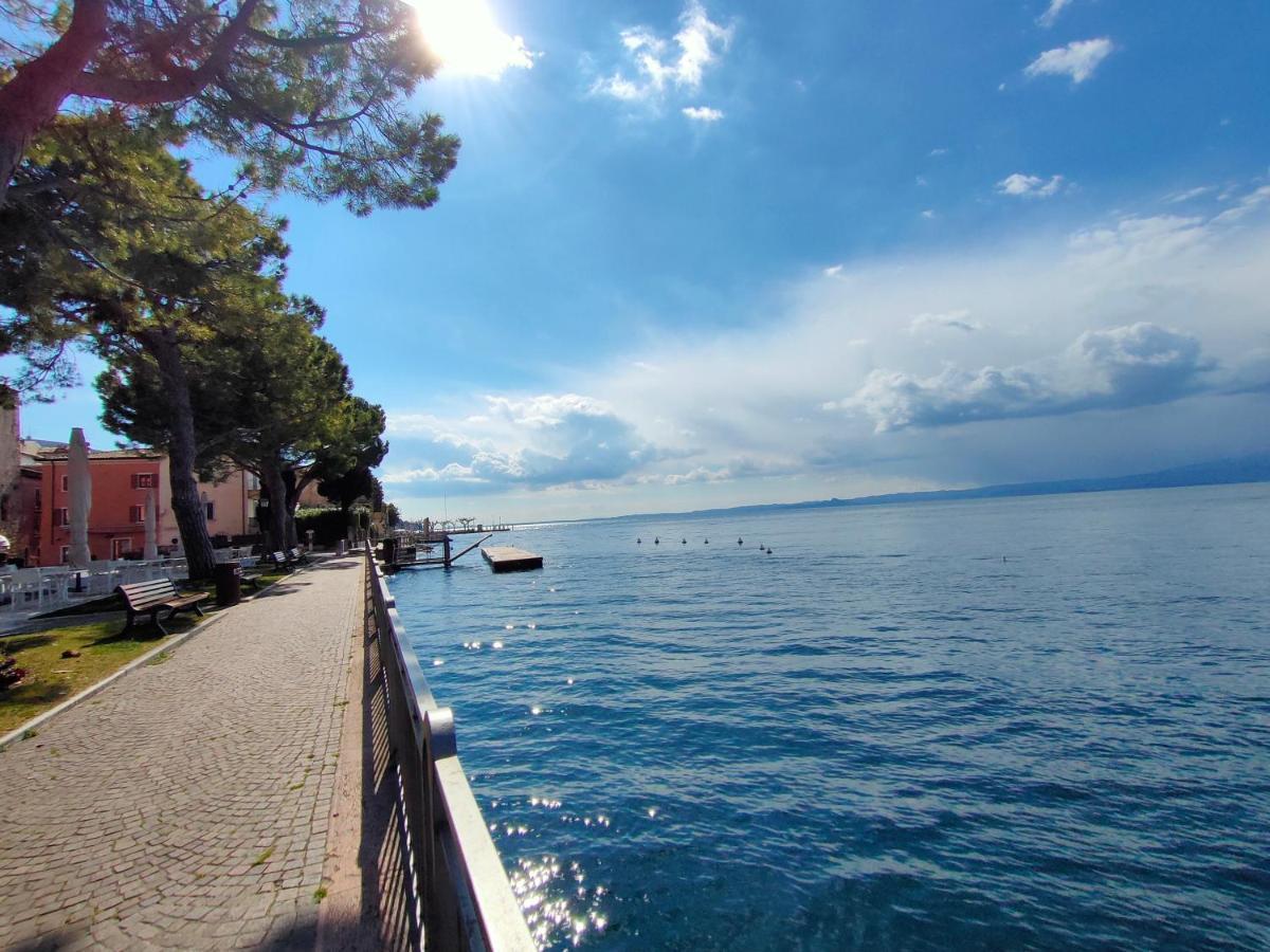 Garda Dreams Apartment Torri Del Benaco Exterior foto